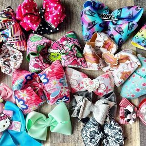 Set of 16 Boutique New Hair Bows